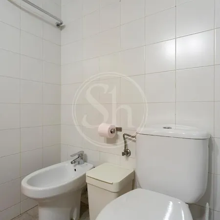 Bonito En Eixample Apartment