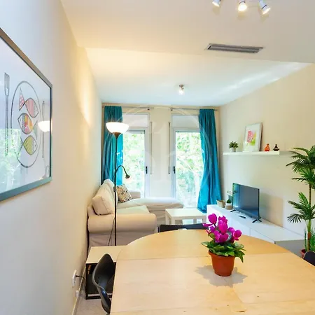 Bonito En Eixample Apartment