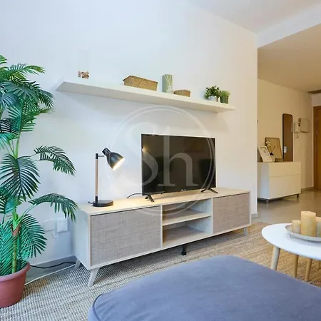 Bonito En Eixample Apartment