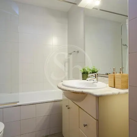 111th121lav22- Eixample Cozy *